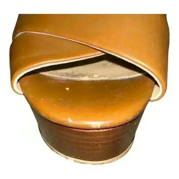 Michael Kors Tan Divia Block Heel Sandals, Size 8 - Picture 6 of 9